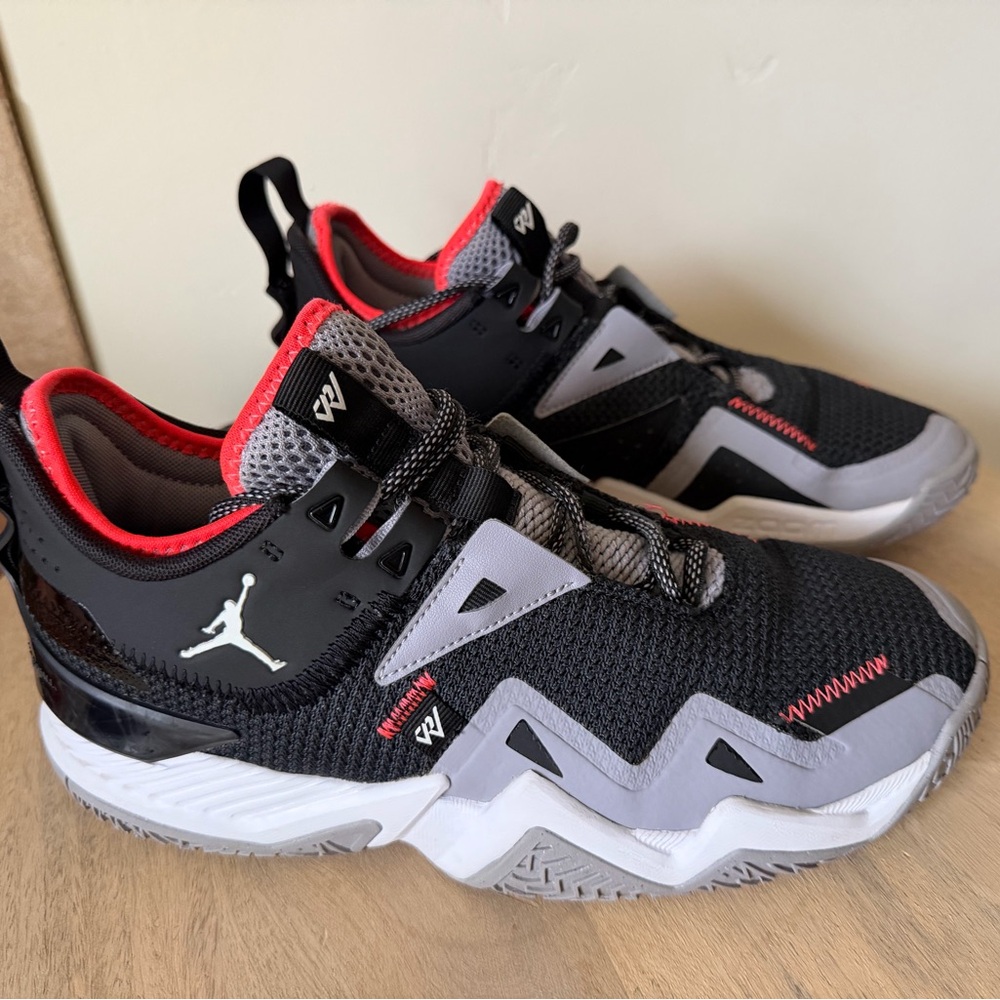 Nike Air Jordan Westbrook “Black Cement”